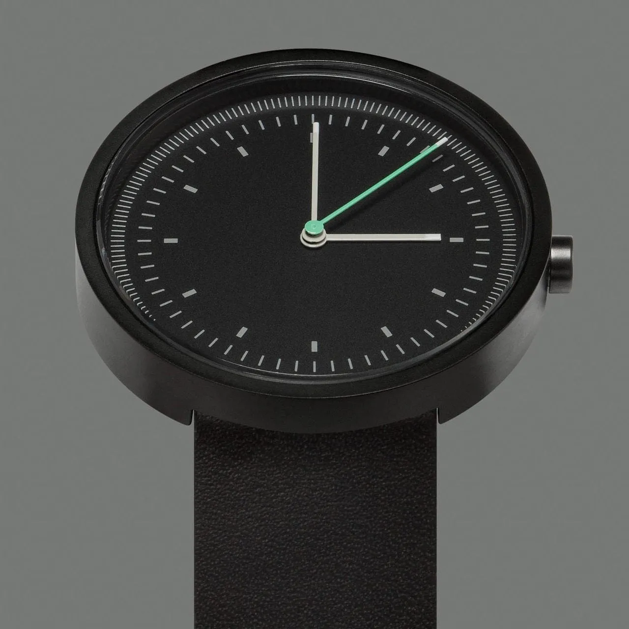 AARK Interval Black