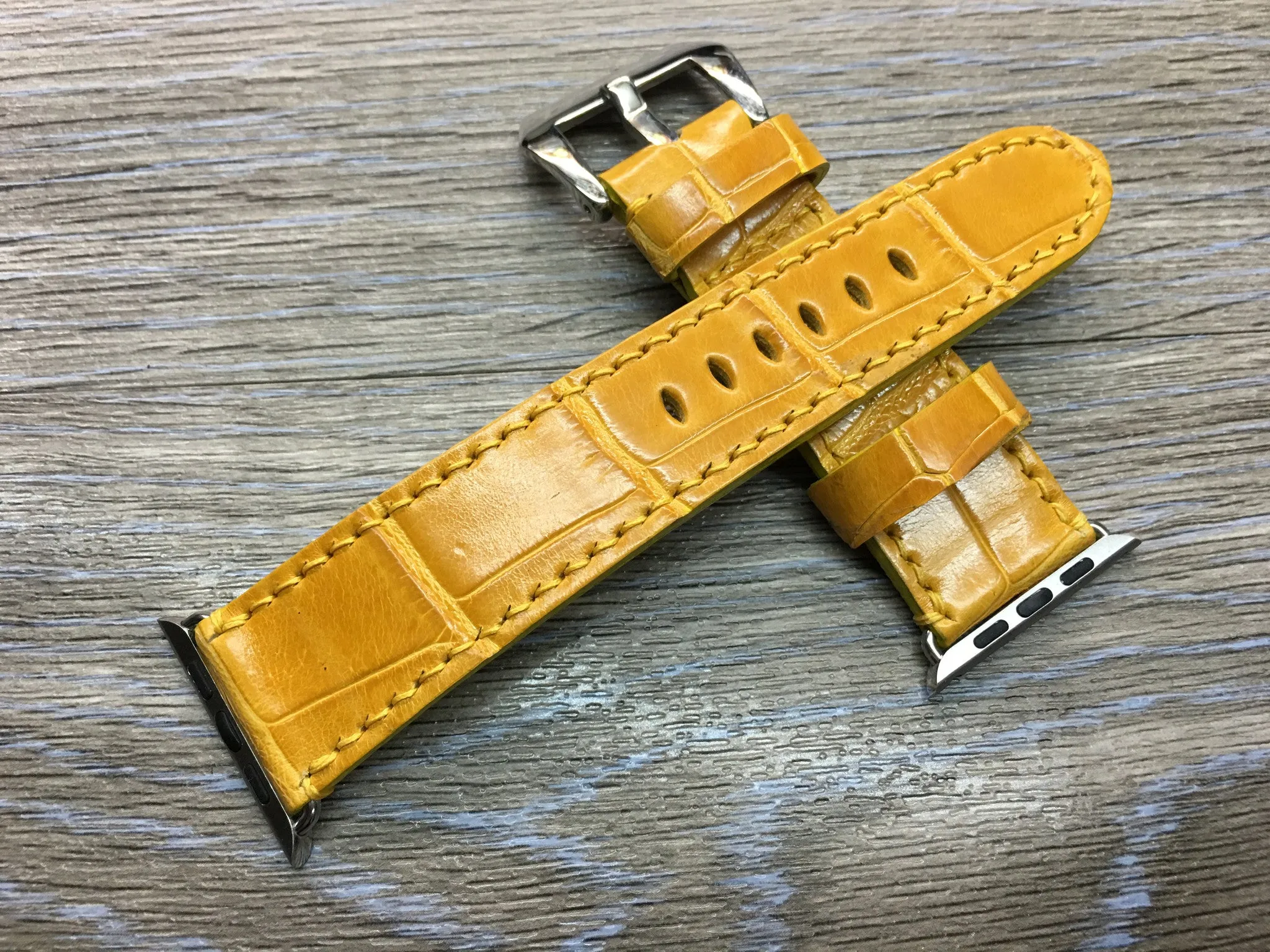 Apple Watch SE Band, Leather Watch Band for Apple Watch, Yellow Alligator Skin Watch Band for Apple Watch 44mm, 40mm, Series 6, iWatch Band Gift Ideas