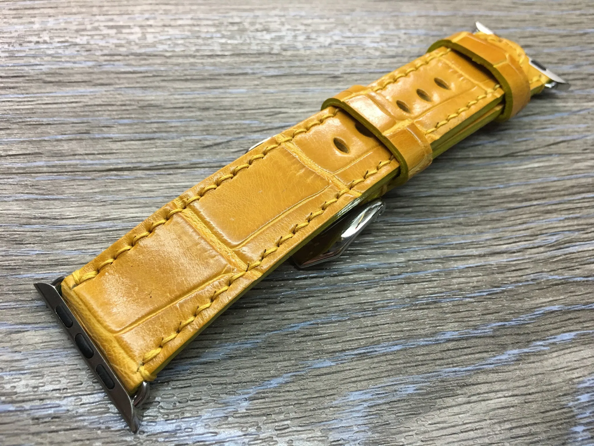 Apple Watch SE Band, Leather Watch Band for Apple Watch, Yellow Alligator Skin Watch Band for Apple Watch 44mm, 40mm, Series 6, iWatch Band Gift Ideas