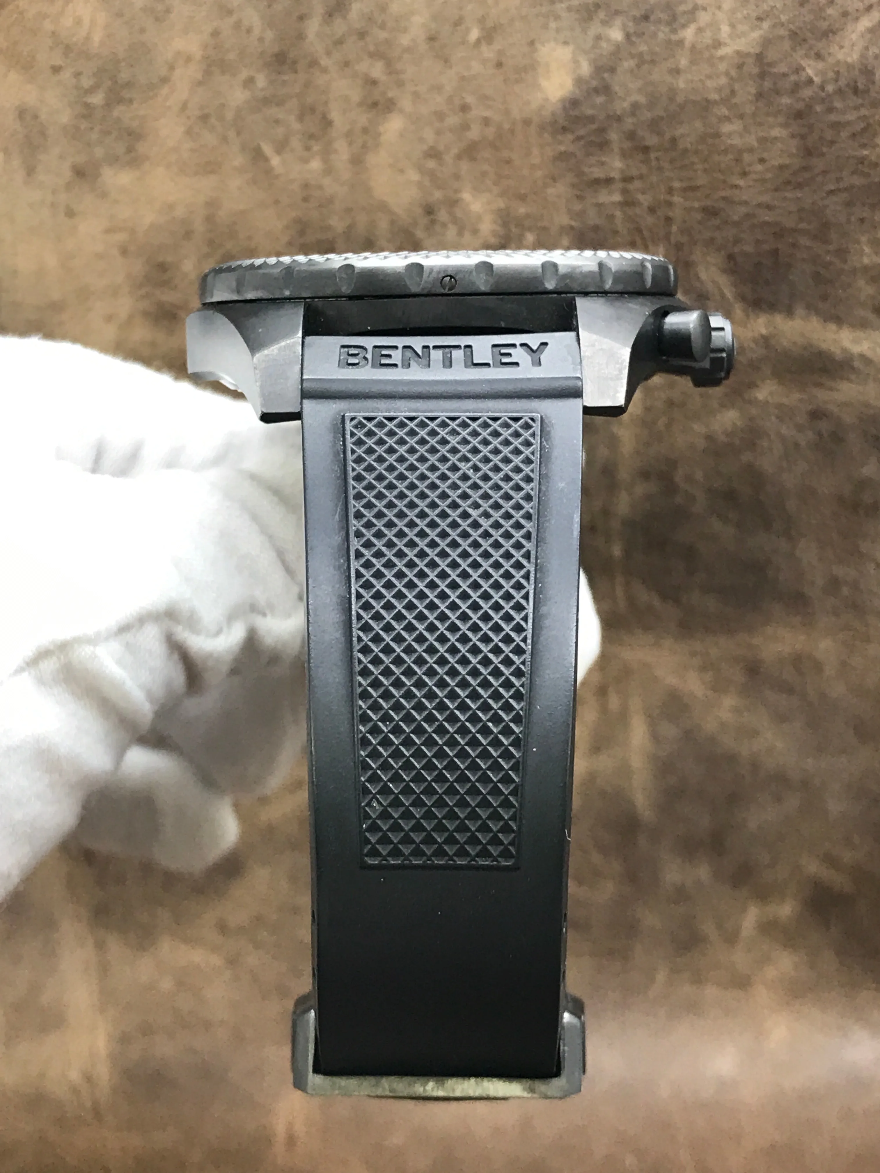 Breitling Bentley V25367 Black Dial Automatic Men's Watch