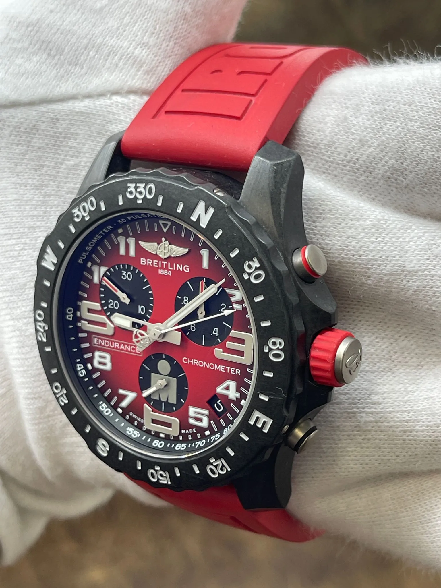 Breitling ENDURANCE PRO 44mm Ironman X82310 Red Dial SuperQuartz Men's Watch