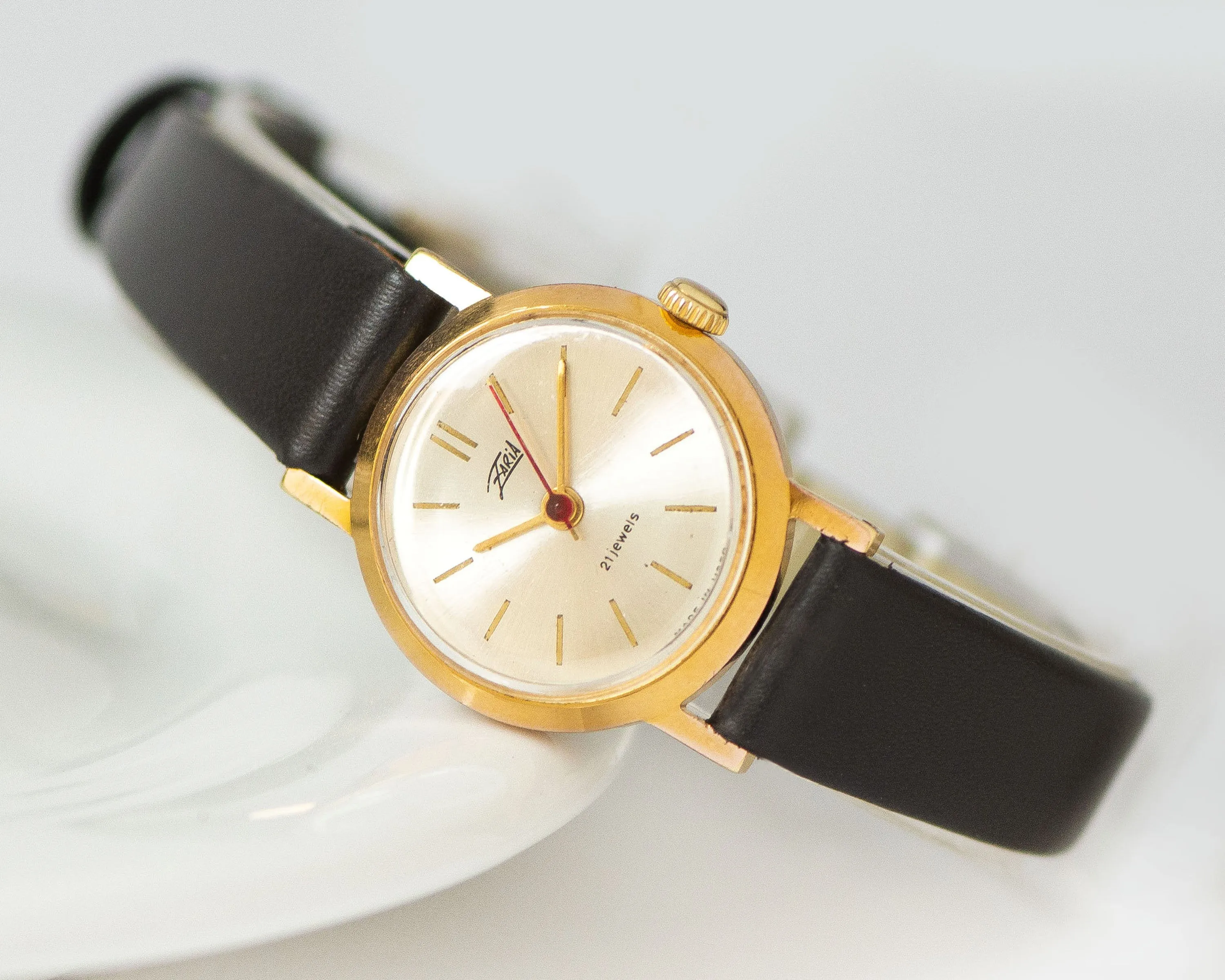 Classic women wristwatch gold plated Dawn, chic wristwatch vintage jewelry gift, delicate watch lady minimalist, new premium leather strap