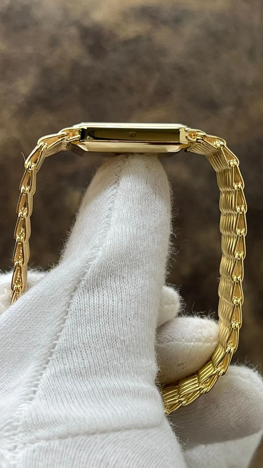 Corum 18K Yellow Gold 27118 Peacock feather Dial Manual-wind Women's Watch
