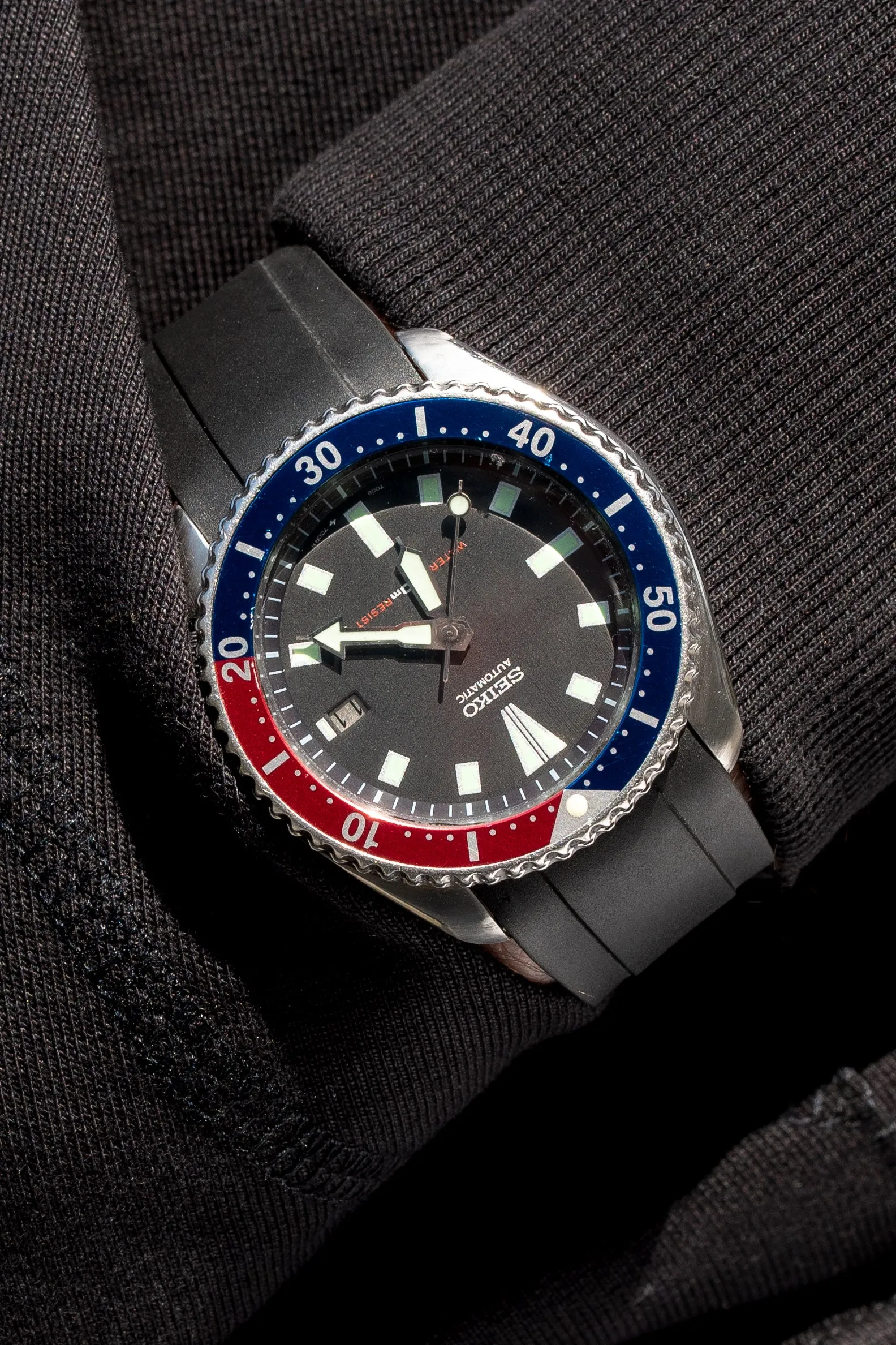 CRAFTER BLUE CB10 Rubber Watch Strap for Seiko SKX Series – BLACK with Rubber & Steel Keepers
