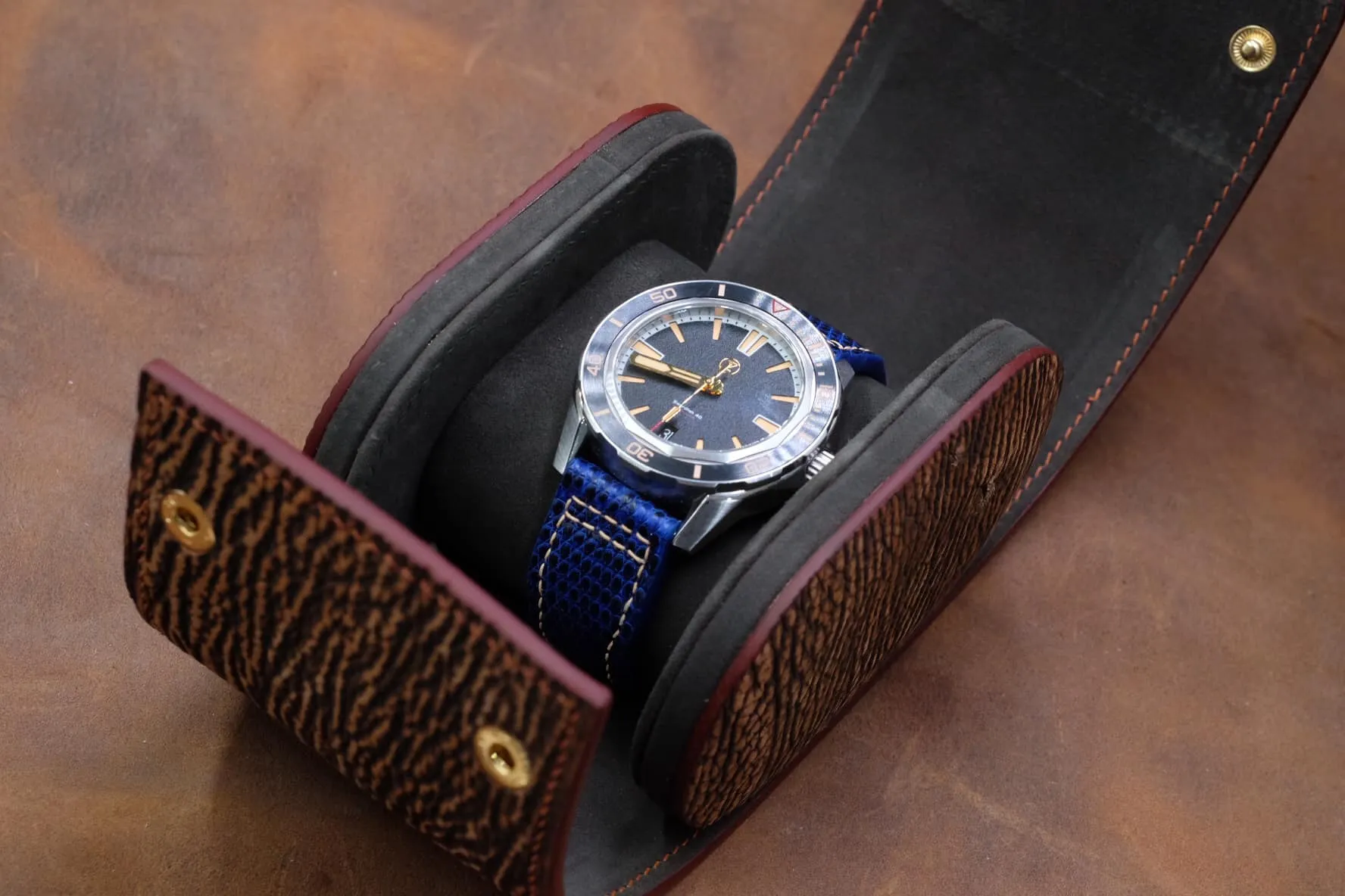 Custom orange shark leather single travel watch roll HDWR39