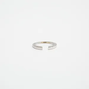 HADAR NORNBERG | HALF DIAMOND TITLED RING
