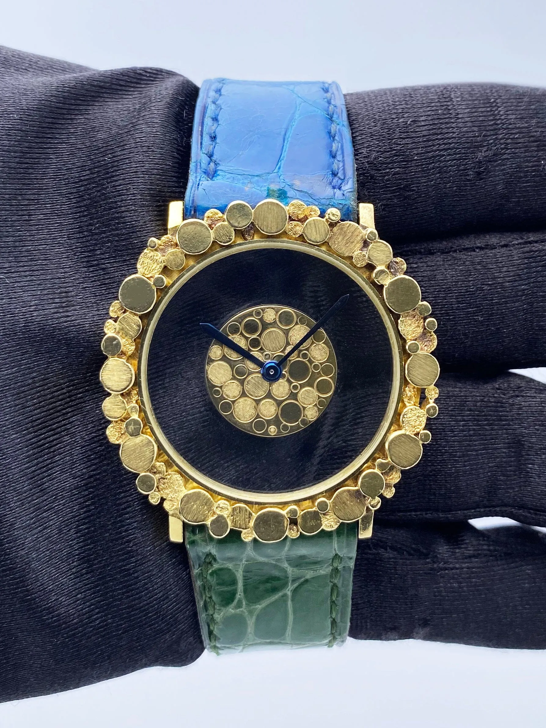 Jaeger-LeCoulture Mystery Dial 18K Yellow Gold Nuggest Watch