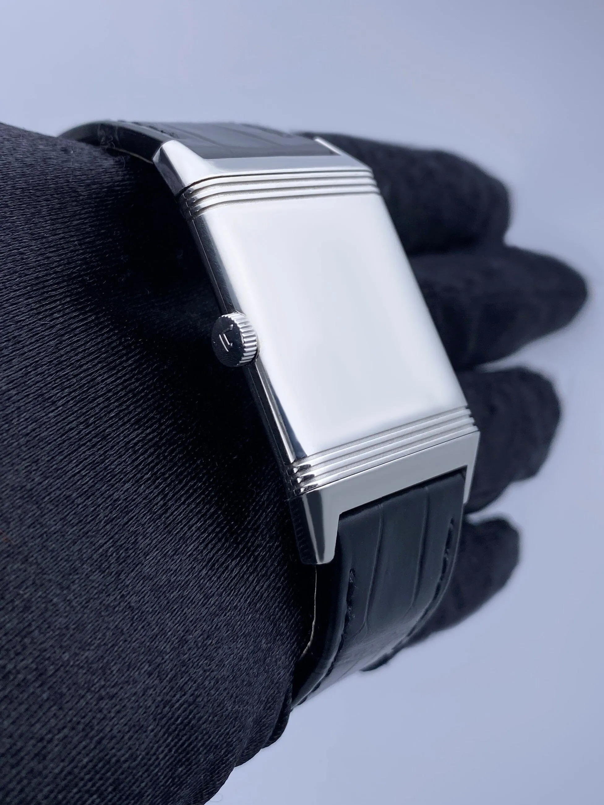 Jaeger-LeCoulture Reverso Classic Q2438520 Mens Watch W/Papers
