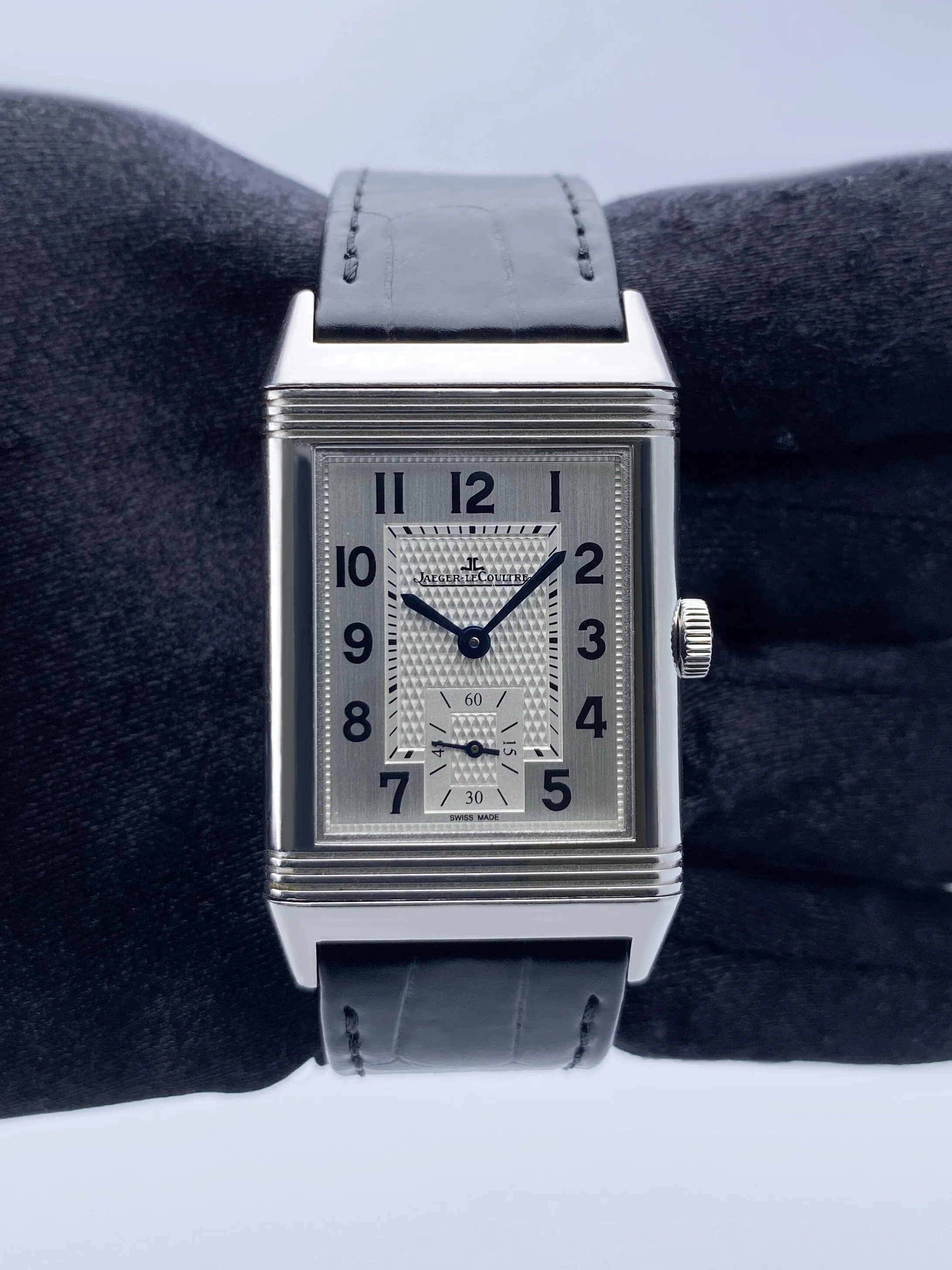 Jaeger-LeCoulture Reverso Classic Q2438520 Mens Watch W/Papers