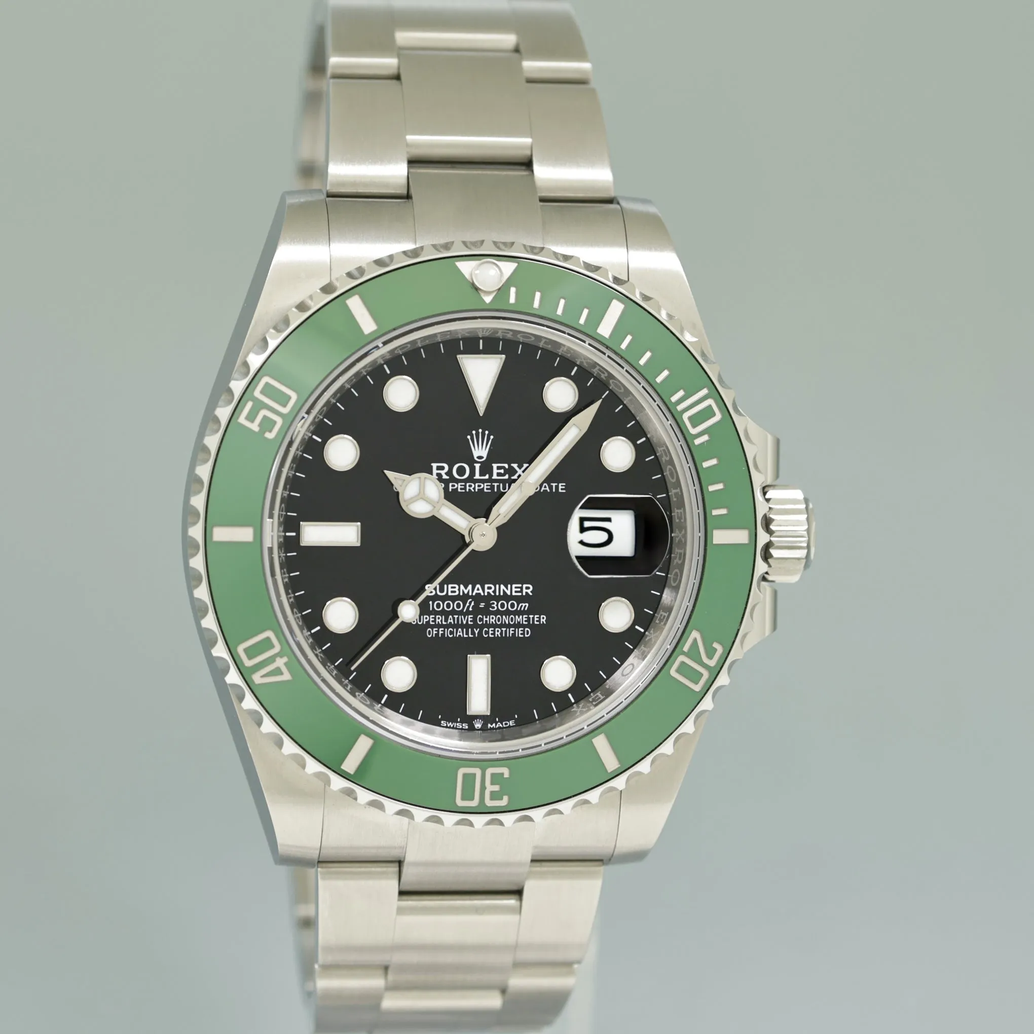 JAN 2025 NEW PAPERS Rolex Submariner 41mm GREEN KERMIT MK2 126610LV Watch Box