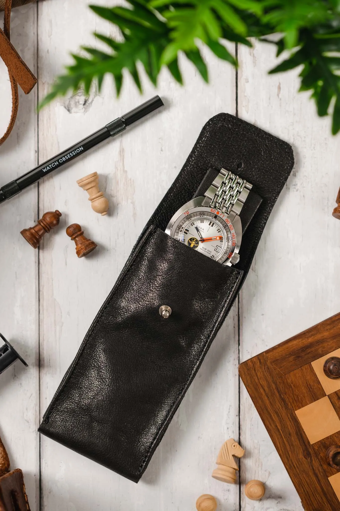 JPM Single Watch Leather Travel Pouch in BLACK
