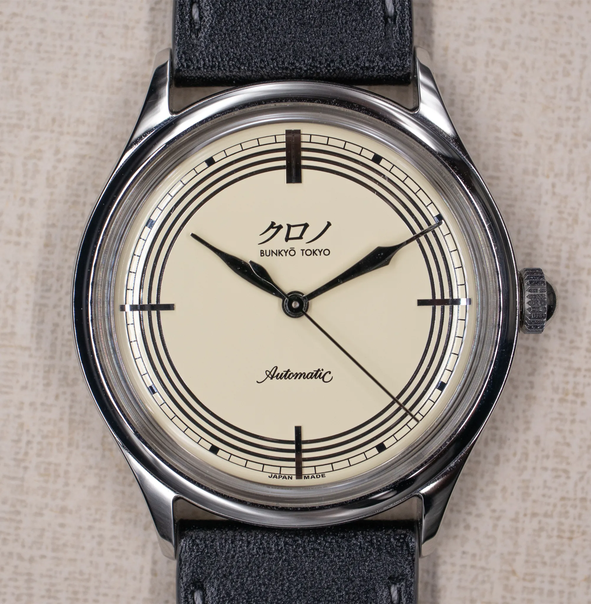 Kurono Tokyo Eggshell