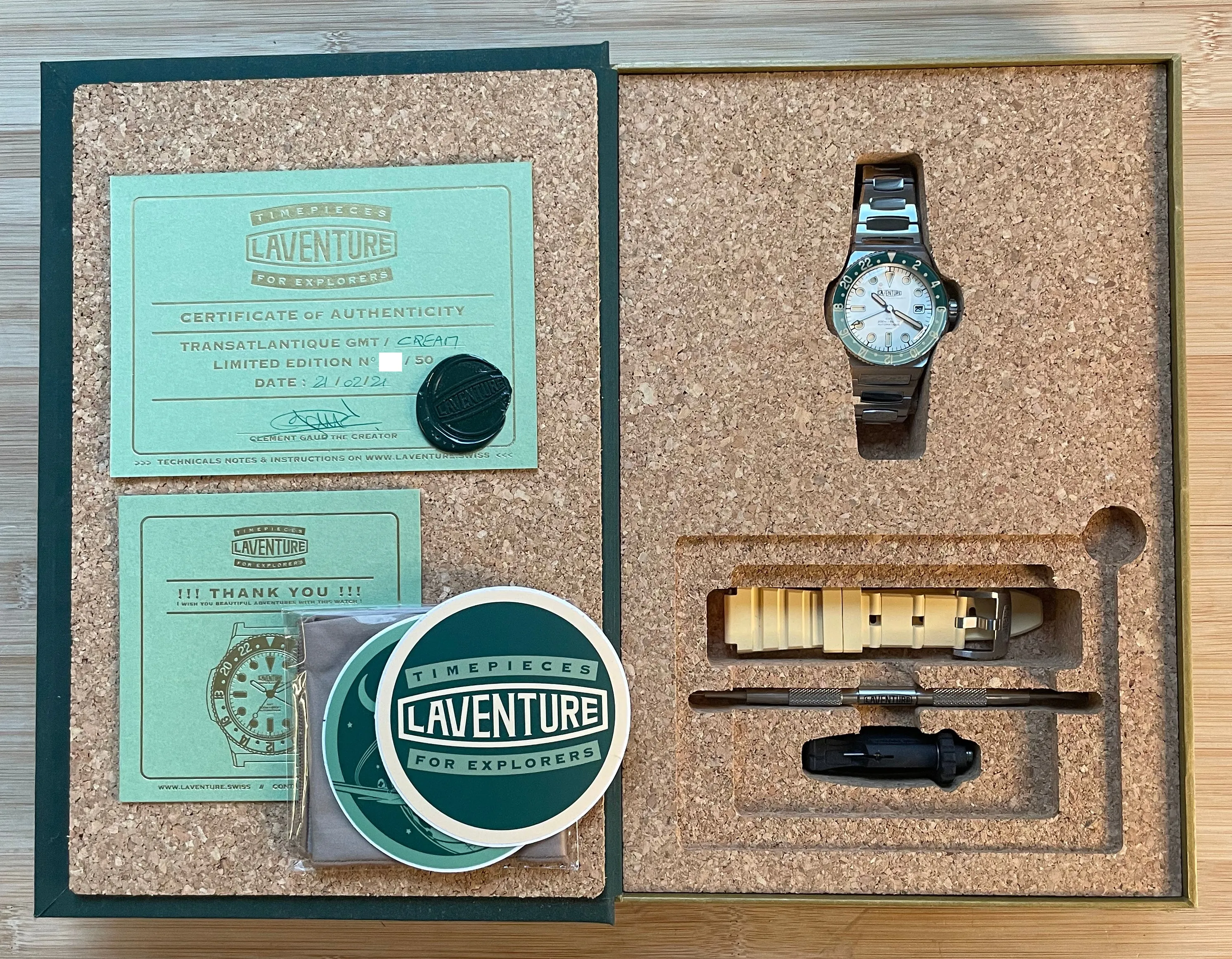 Laventure Transatlantique GMT, Steel/Cream