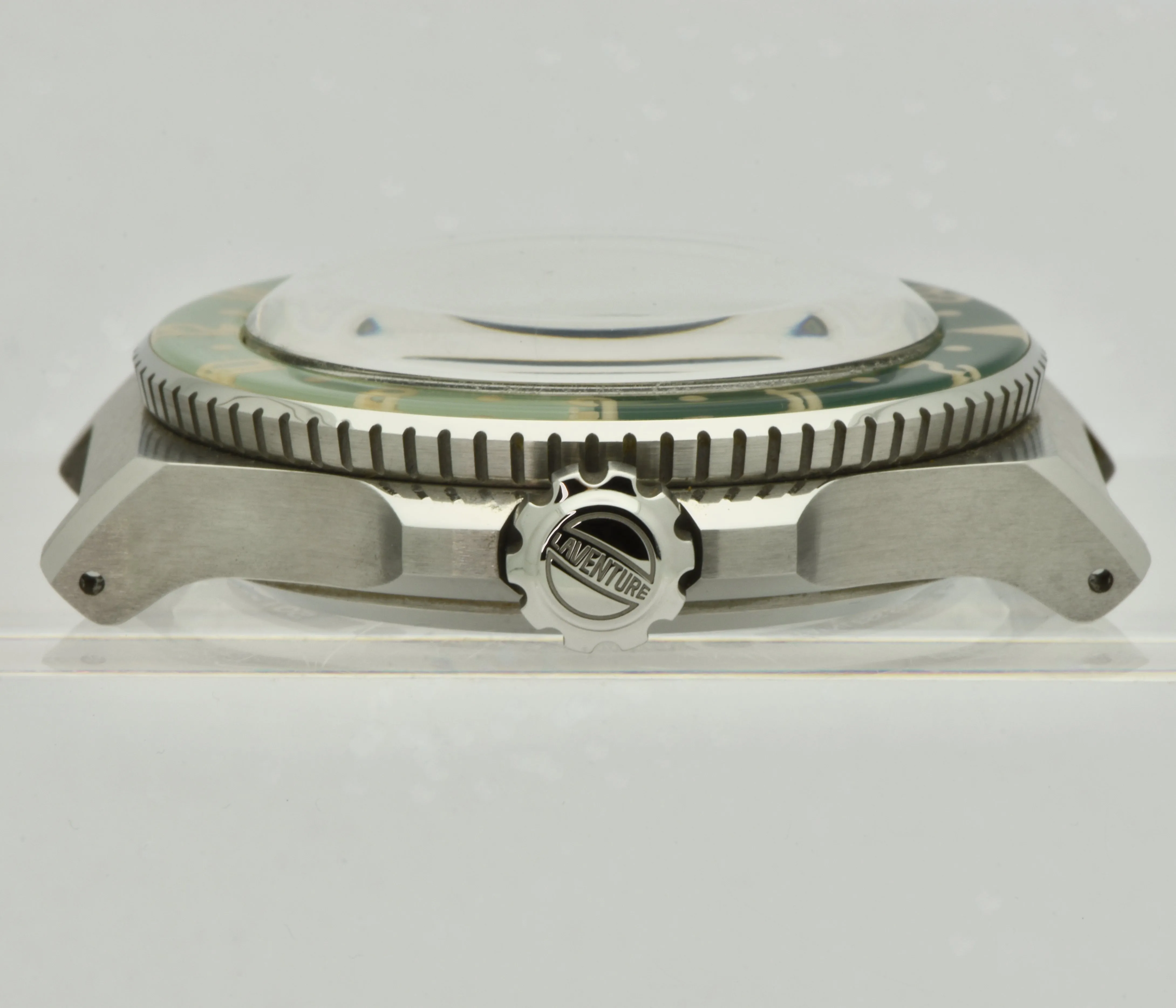 Laventure Transatlantique GMT, Steel/Cream