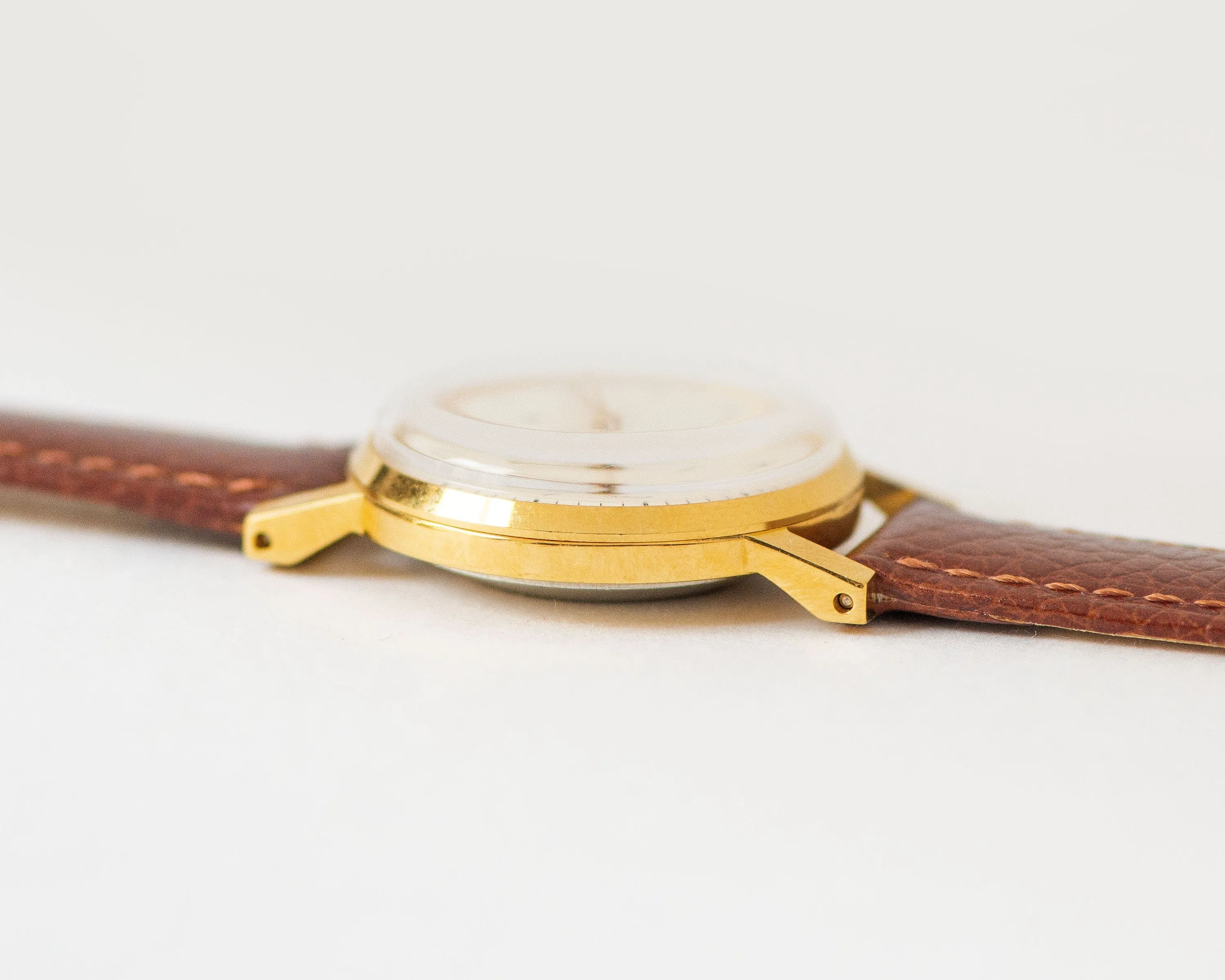 New old stock women watch Dawn gold plated, women wristwatch classic vintage gift, dress watch for women business, new genuine leather strap