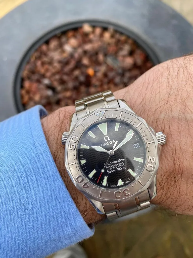 Omega Seamaster 300M Professional Diver Mens Midsize Automatic Chronometer Watch 2236.50 - Stainless Steel & 18K White Gold
