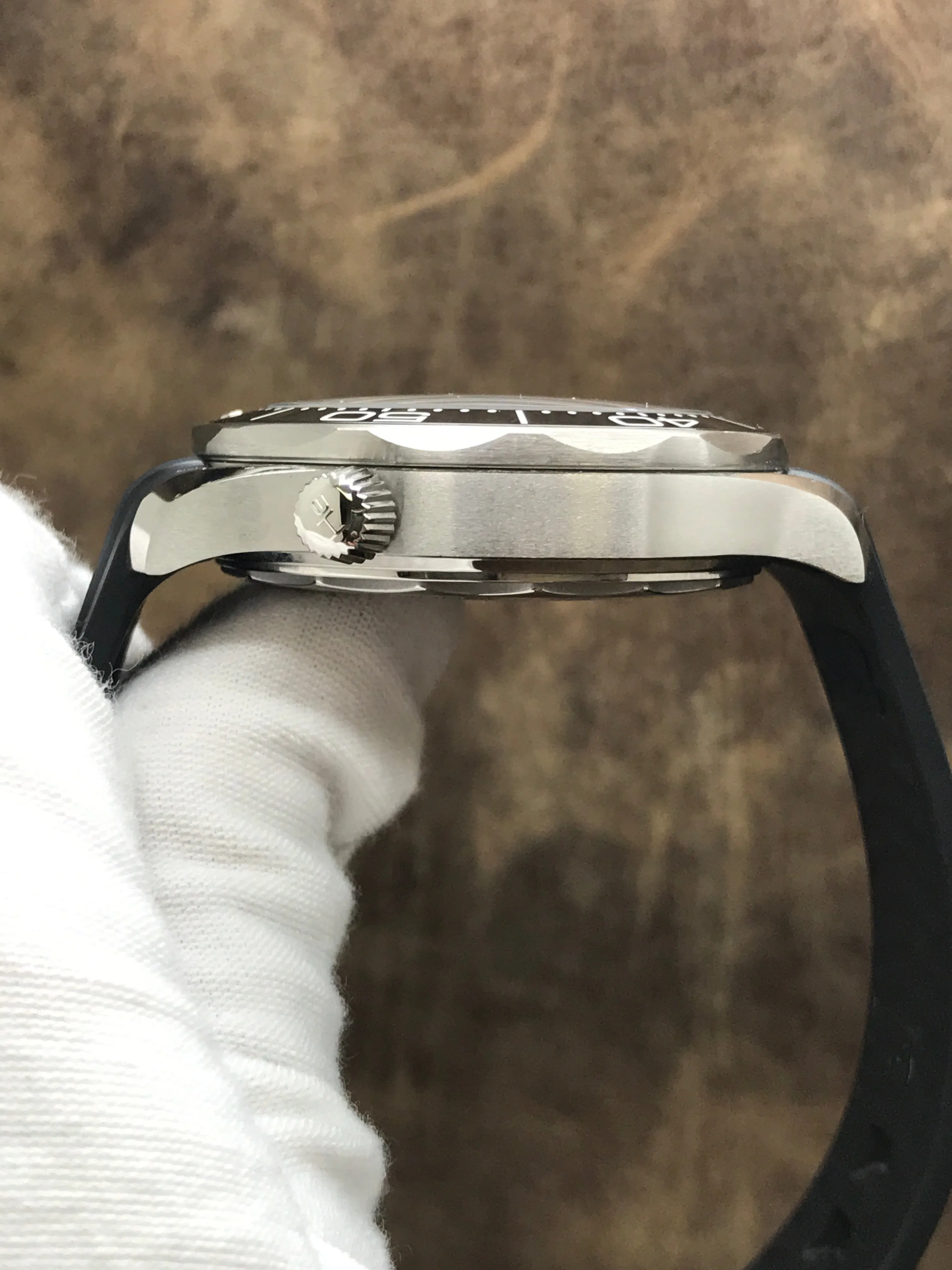 Omega Seamaster Diver 300M 210.32.42.20.04.001 White Dial Automatic Men's Watch