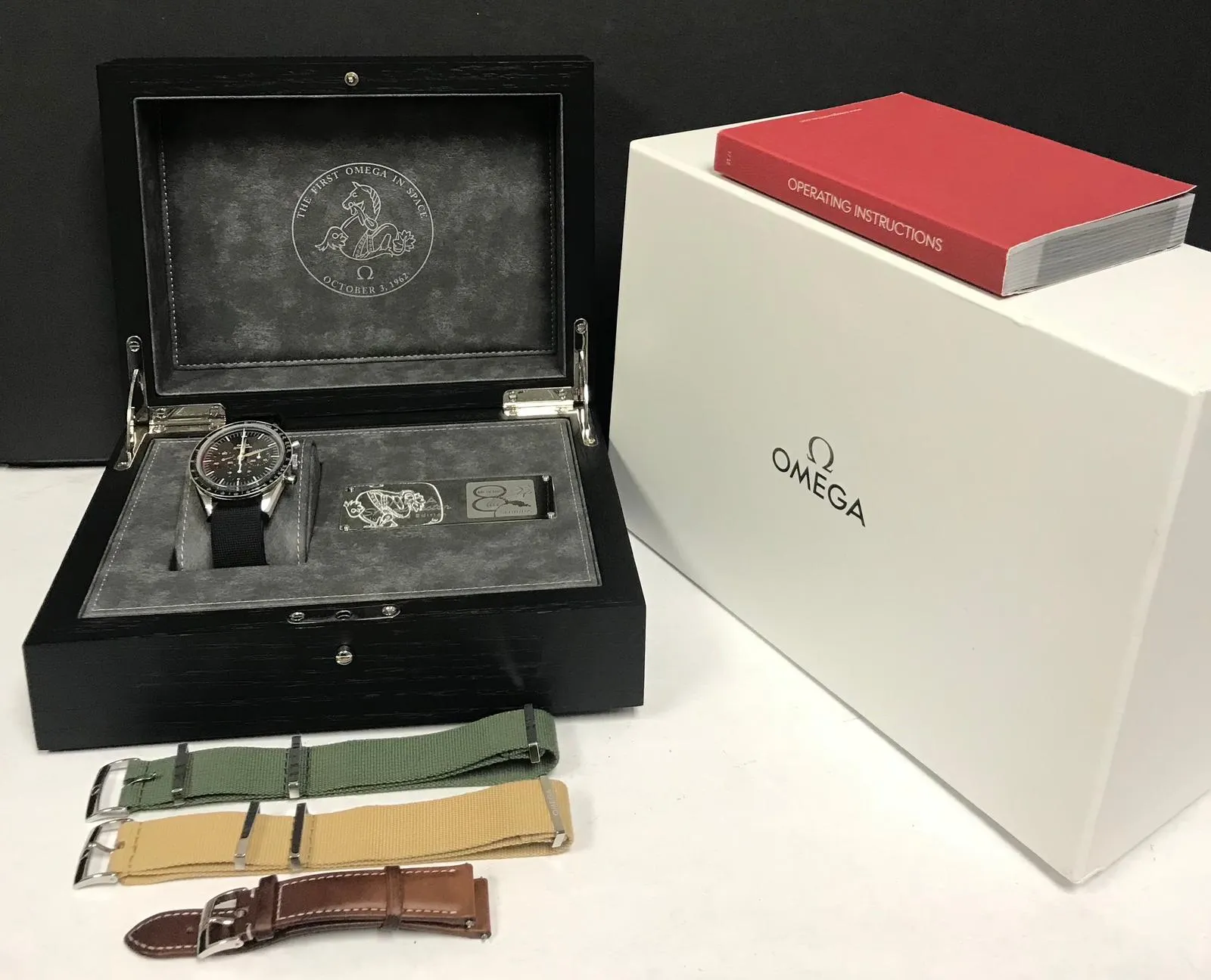 Omega Speedmaster Moonwatch FOIS 311.32.40.30.01.001 Black Dial Manual Wind Men's Watch