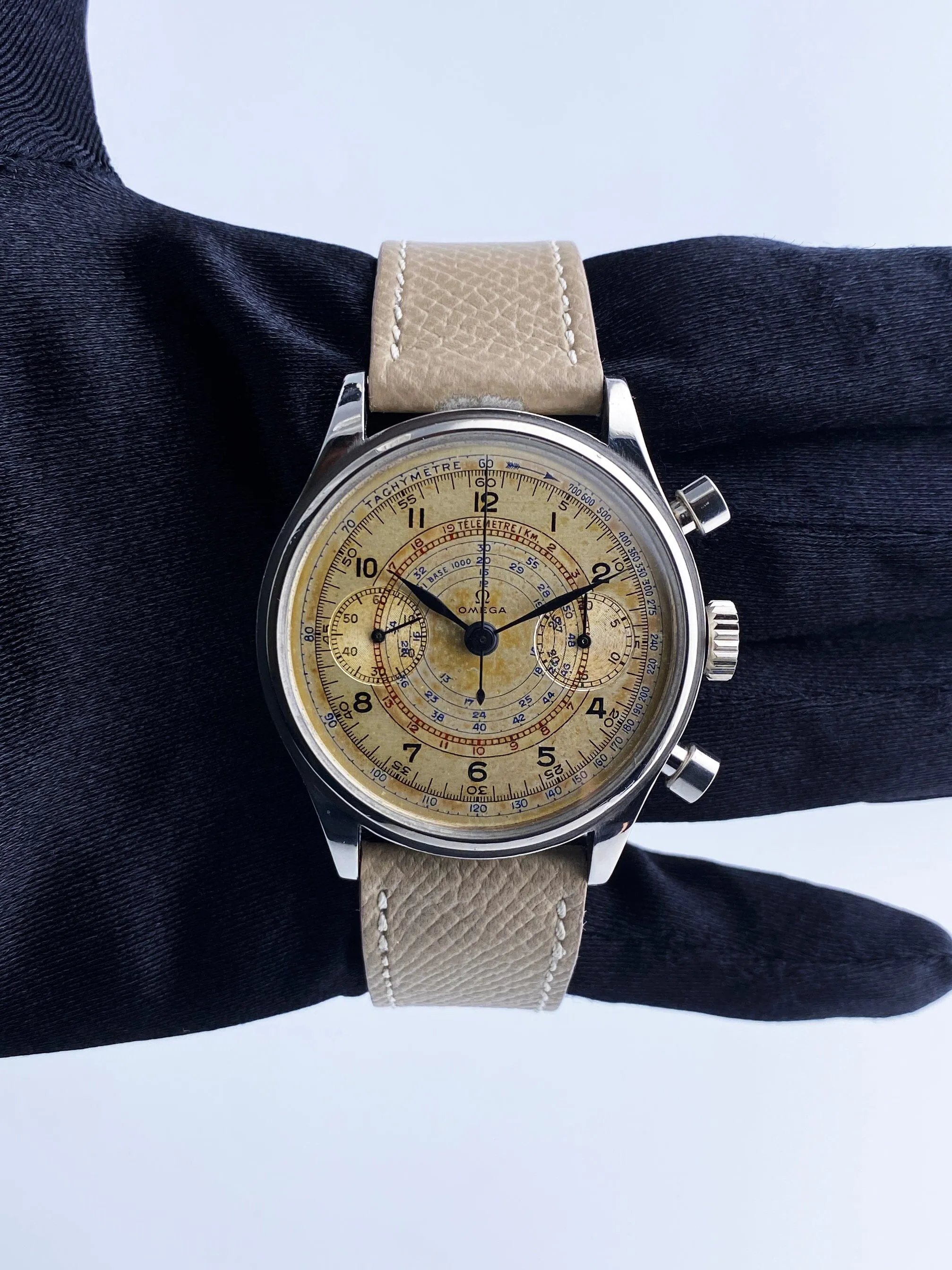 Omega Vintage Chronograph Stainless Steel Mens Watch