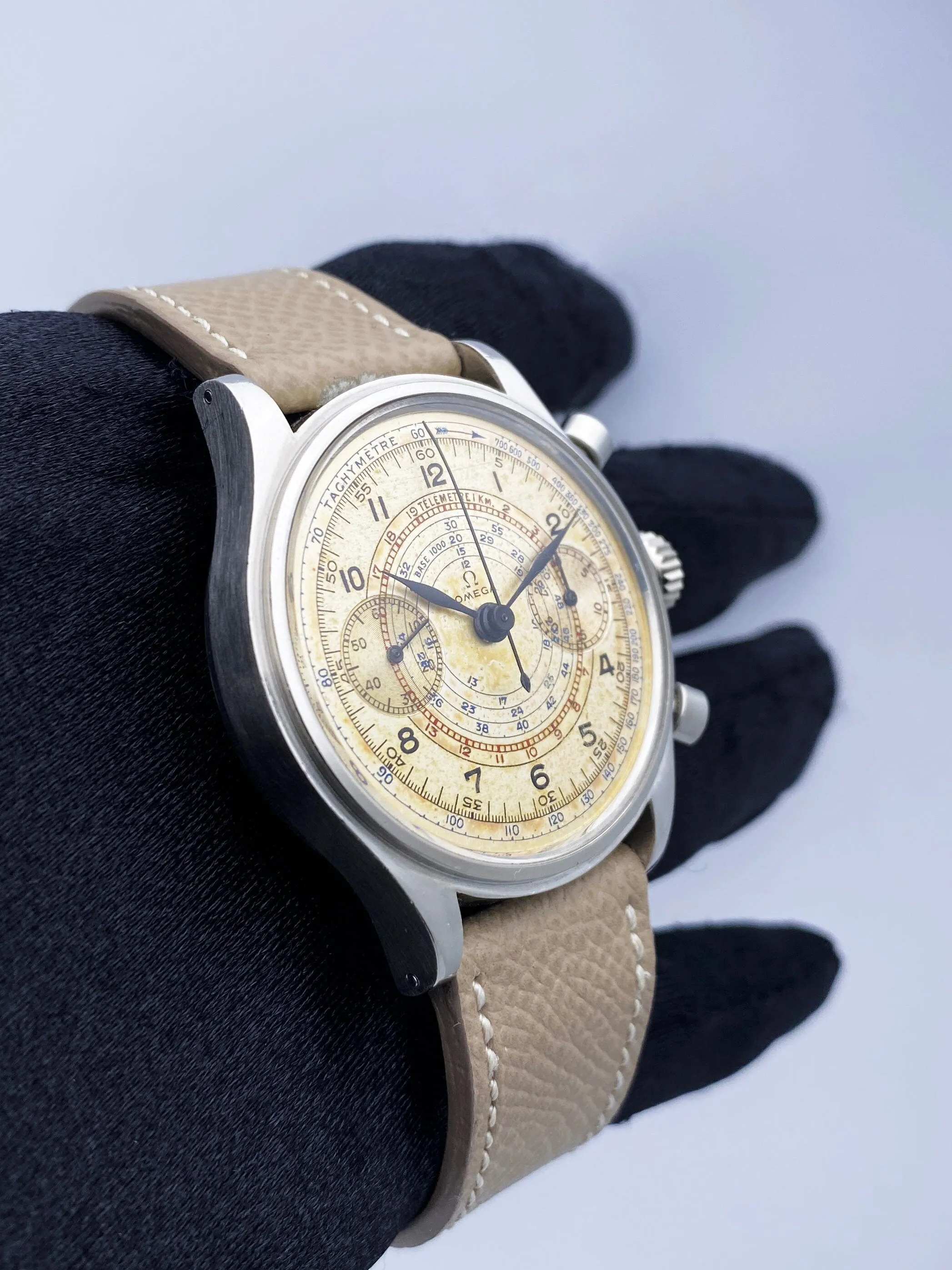 Omega Vintage Chronograph Stainless Steel Mens Watch