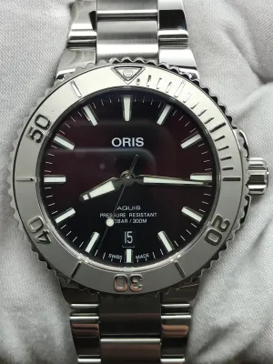 Oris Aquis Date Relief 01.733.7766.4158 Red Cherry Dial Automatic Men's Watch