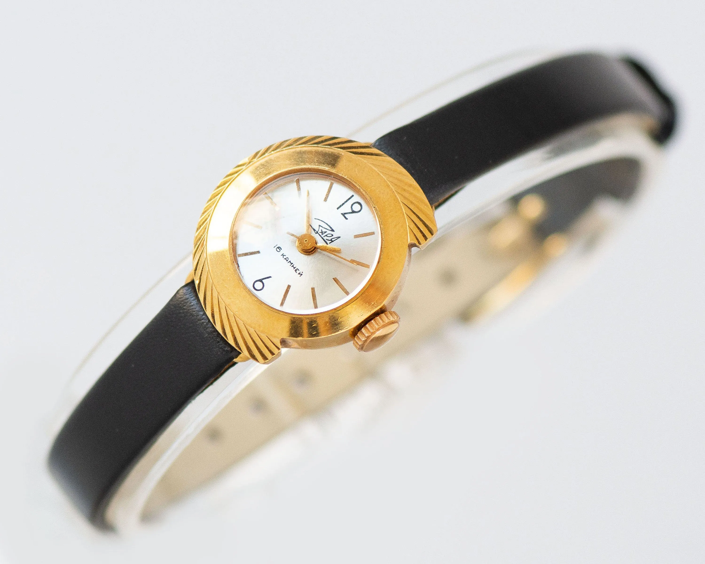 Rare women watch Dawn unused gold plated gift, vintage women wristwatch gift, swirl trim lady watch delicate, new premium leather band