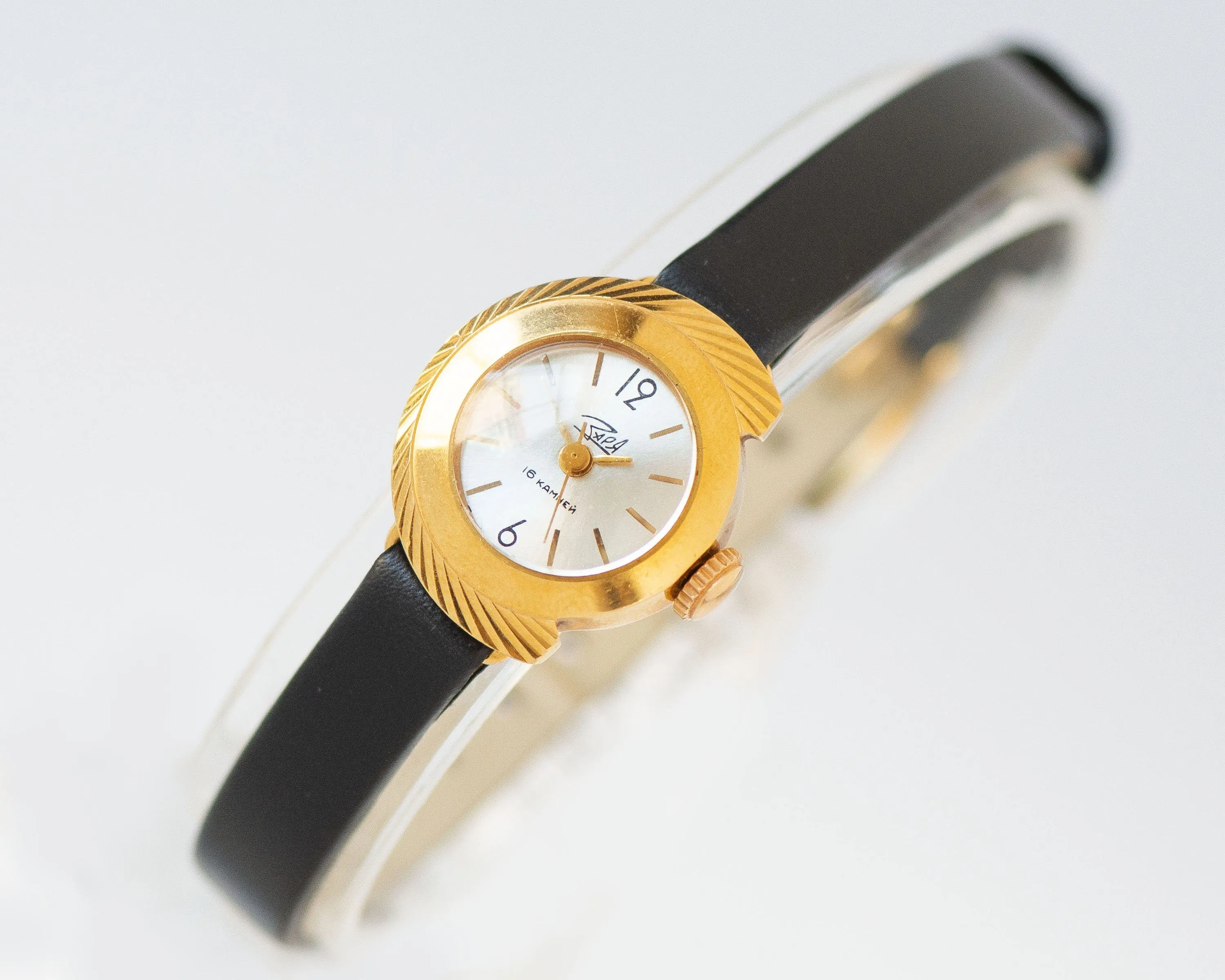 Rare women watch Dawn unused gold plated gift, vintage women wristwatch gift, swirl trim lady watch delicate, new premium leather band