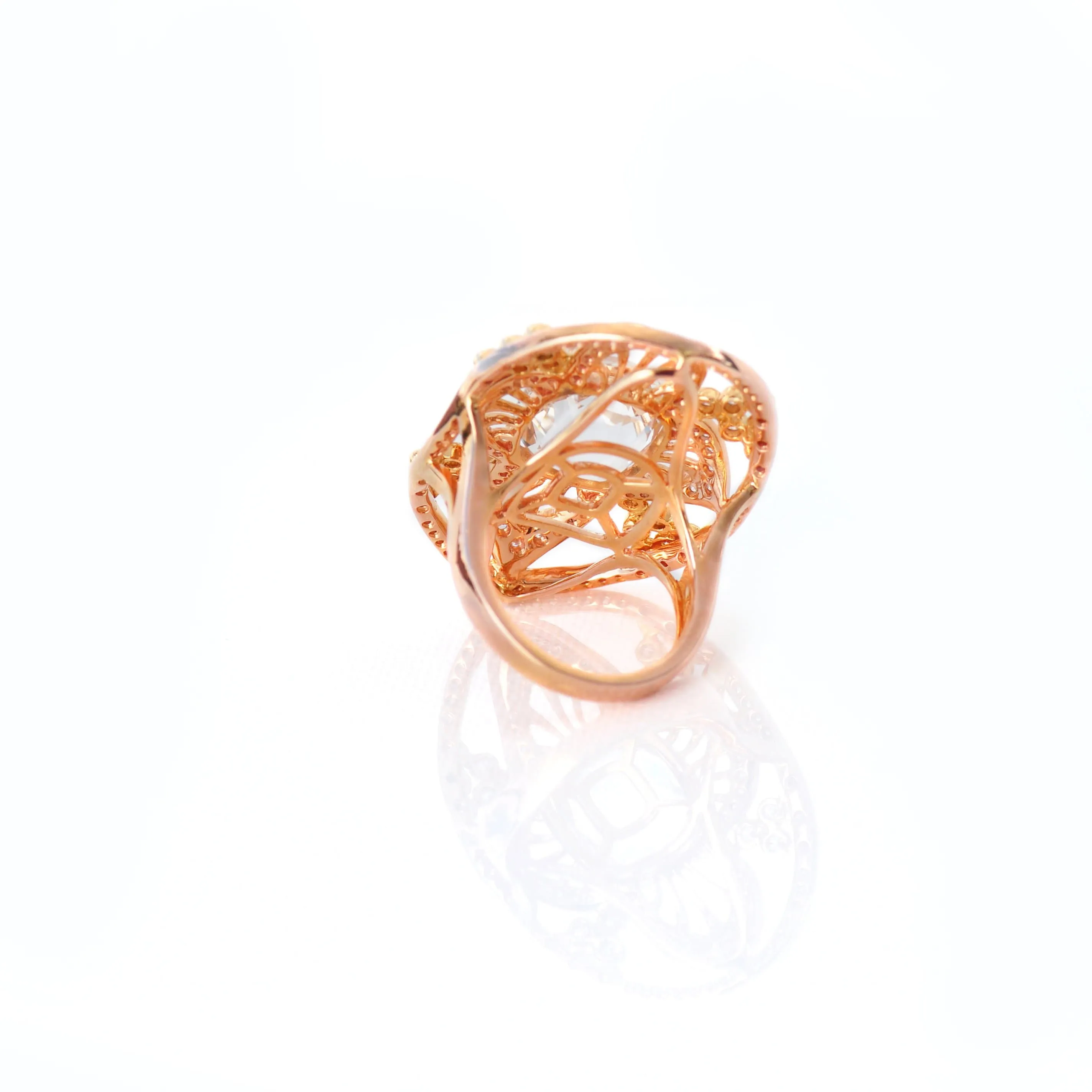 Ring - Crown  18-Karat Sold With White Topaz and Diamonds Cocktail Ring - RED GOLD®
