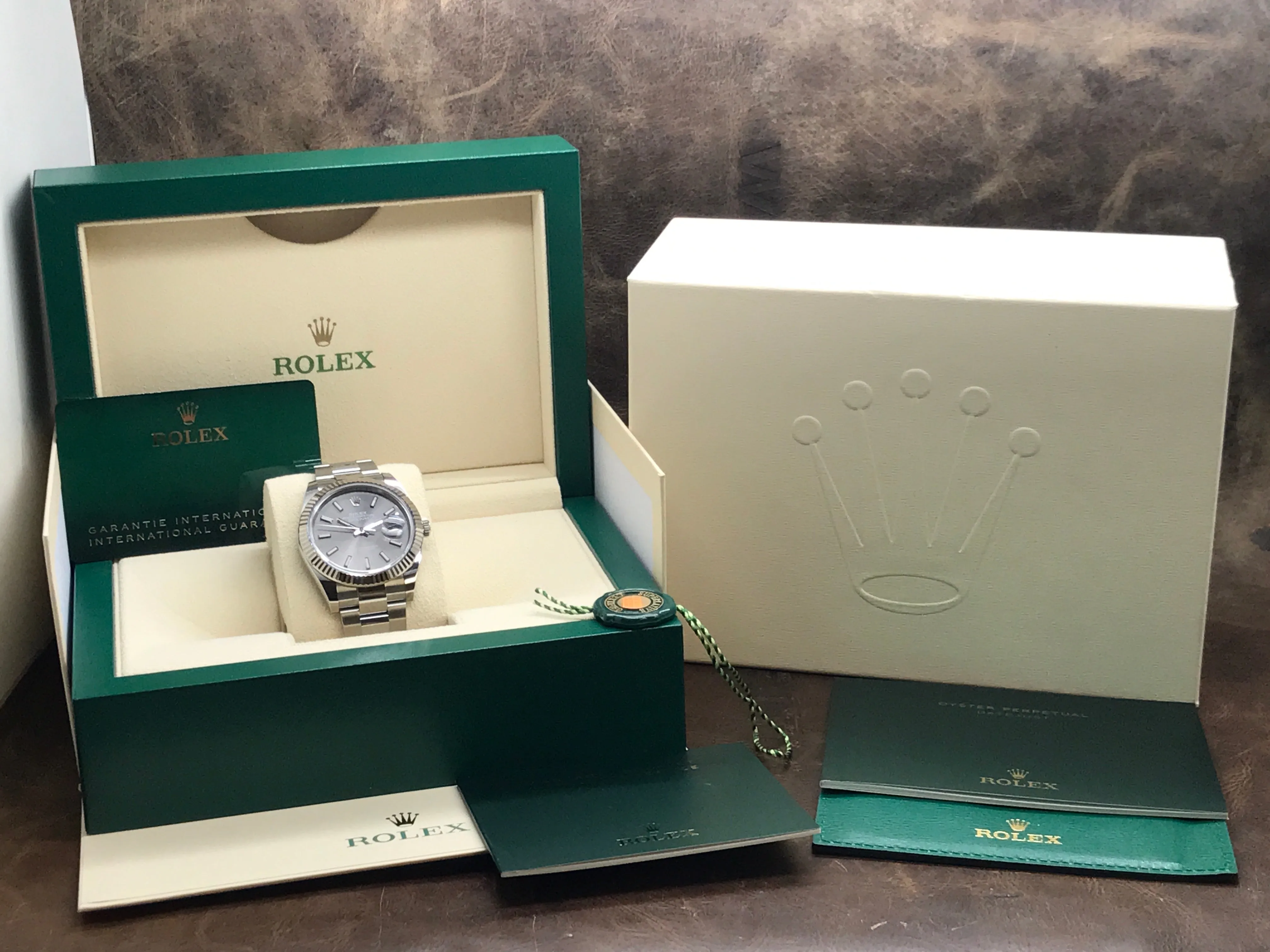 Rolex Datejust 41 126334 Silver Dial Automatic Men's Watch