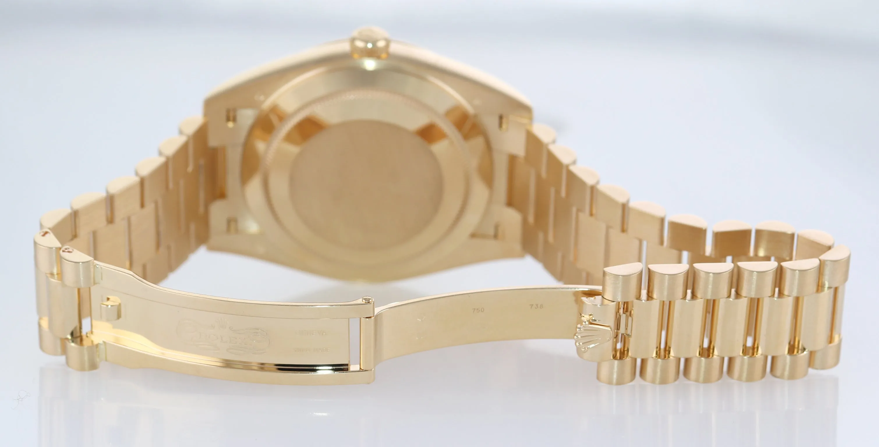 Rolex Day-Date 40 President 228238 Silver Stick Motif Gold Watch Box