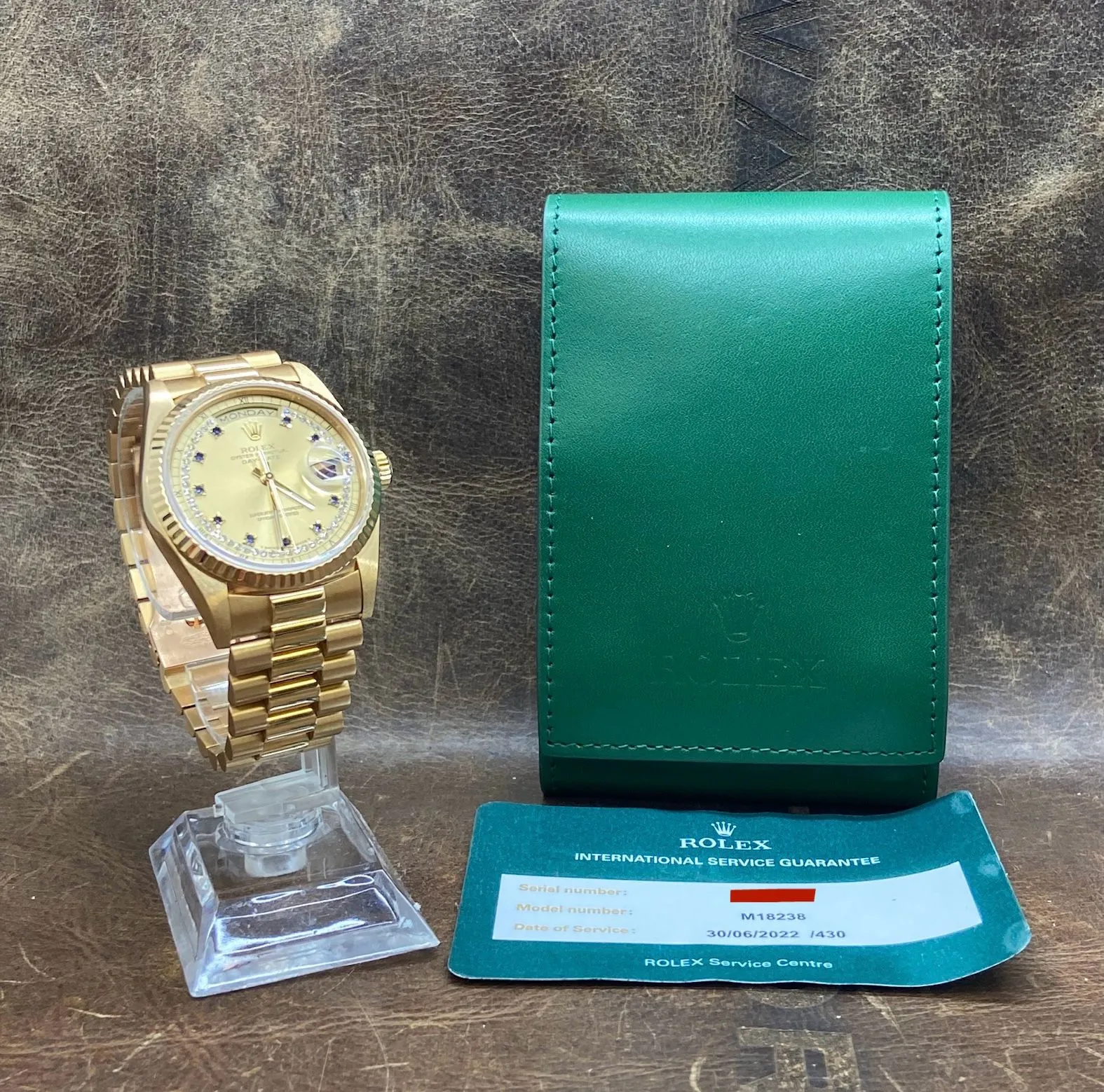 Rolex President Day Date 36mm Unpolished 18238 Champagne String Diamond & Sapphire Dial Automatic Men's Watch