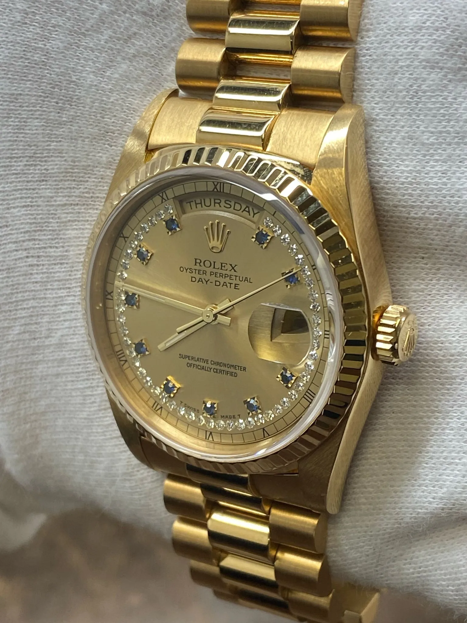 Rolex President Day Date 36mm Unpolished 18238 Champagne String Diamond & Sapphire Dial Automatic Men's Watch
