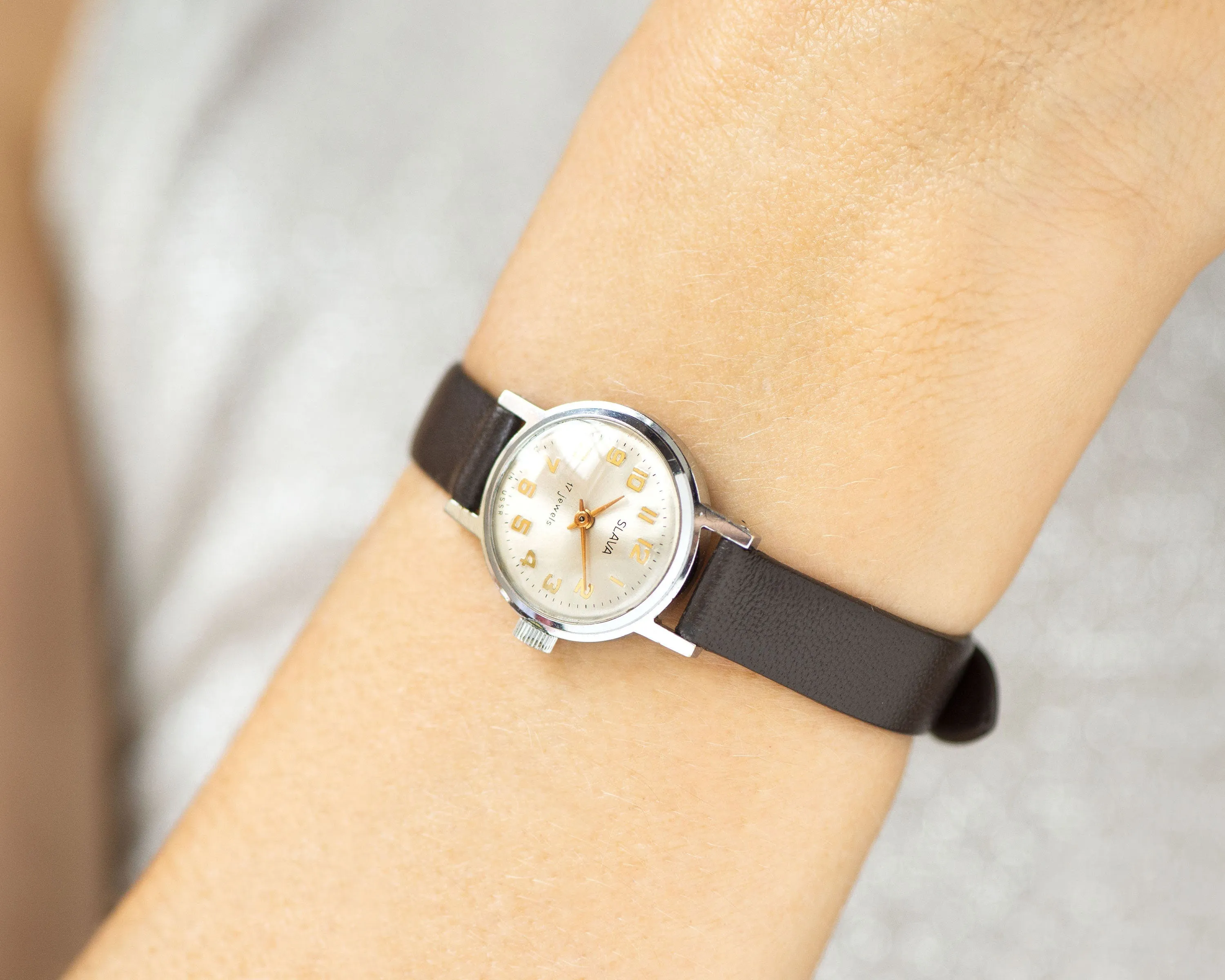Simple women wristwatch Glory silver shade, lady wristwatch minimalist jewelry gift, classic women watch preppy, new premium leather strap