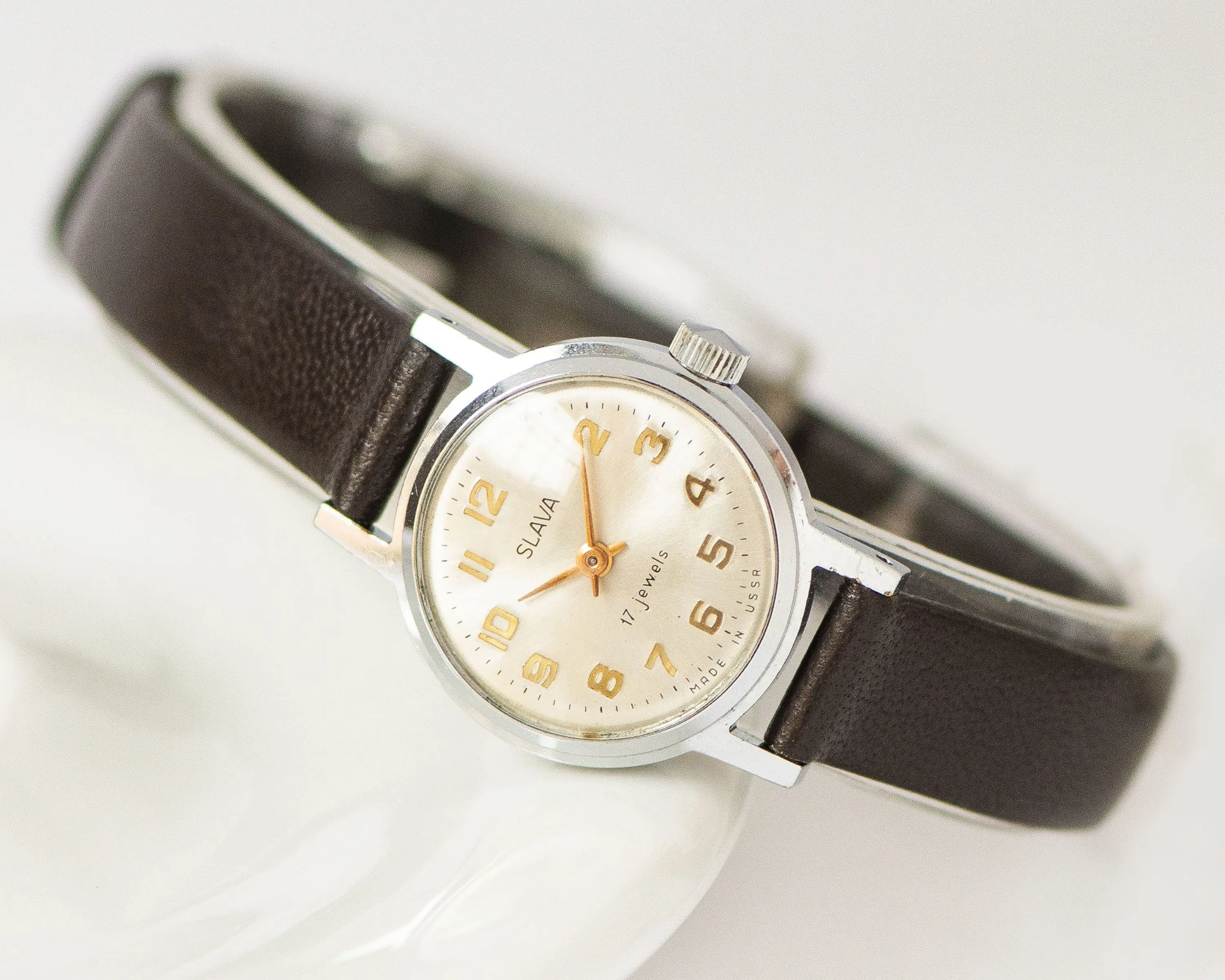 Simple women wristwatch Glory silver shade, lady wristwatch minimalist jewelry gift, classic women watch preppy, new premium leather strap