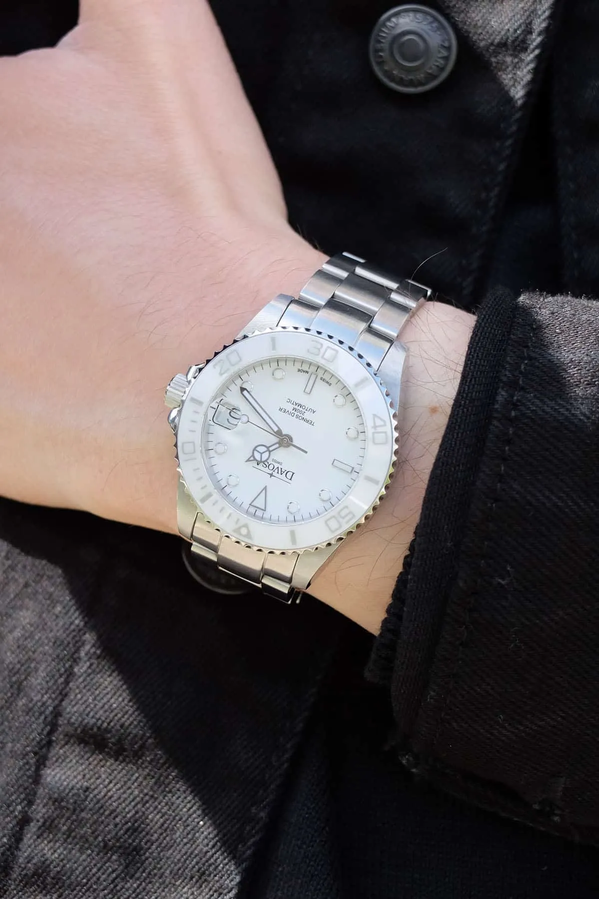 Ternos Medium Automatic Swiss-Made White Diving Watch 16619510
