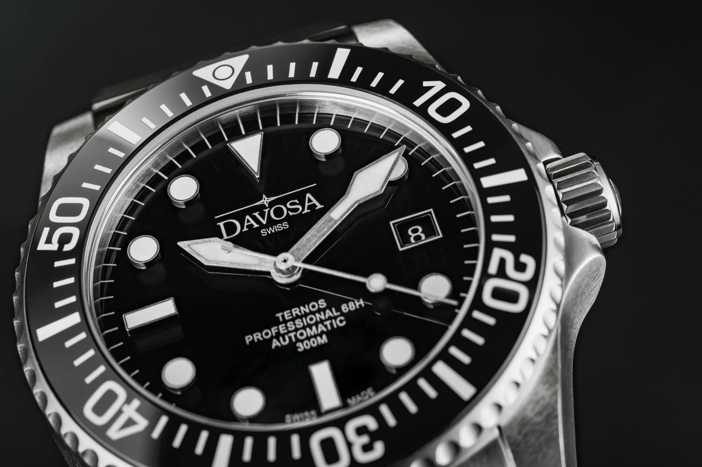 Ternos Professional 68h Automatic 300m Black Diving Watch 16153850