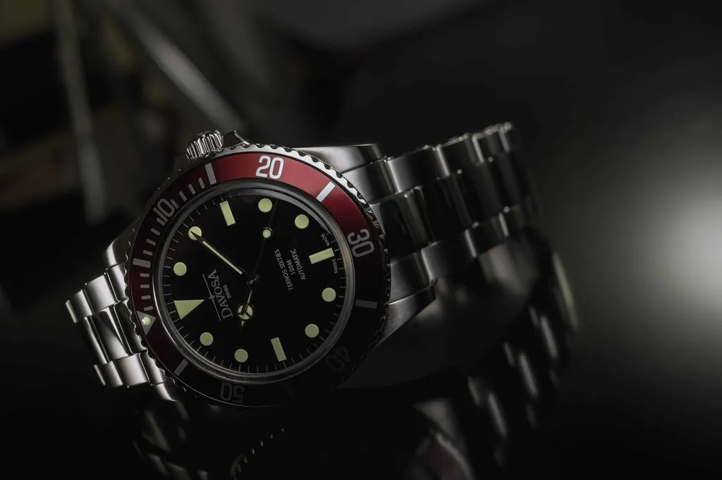 Ternos Sixties Automatic 100m Black Burgundy Diving Watch 16152560