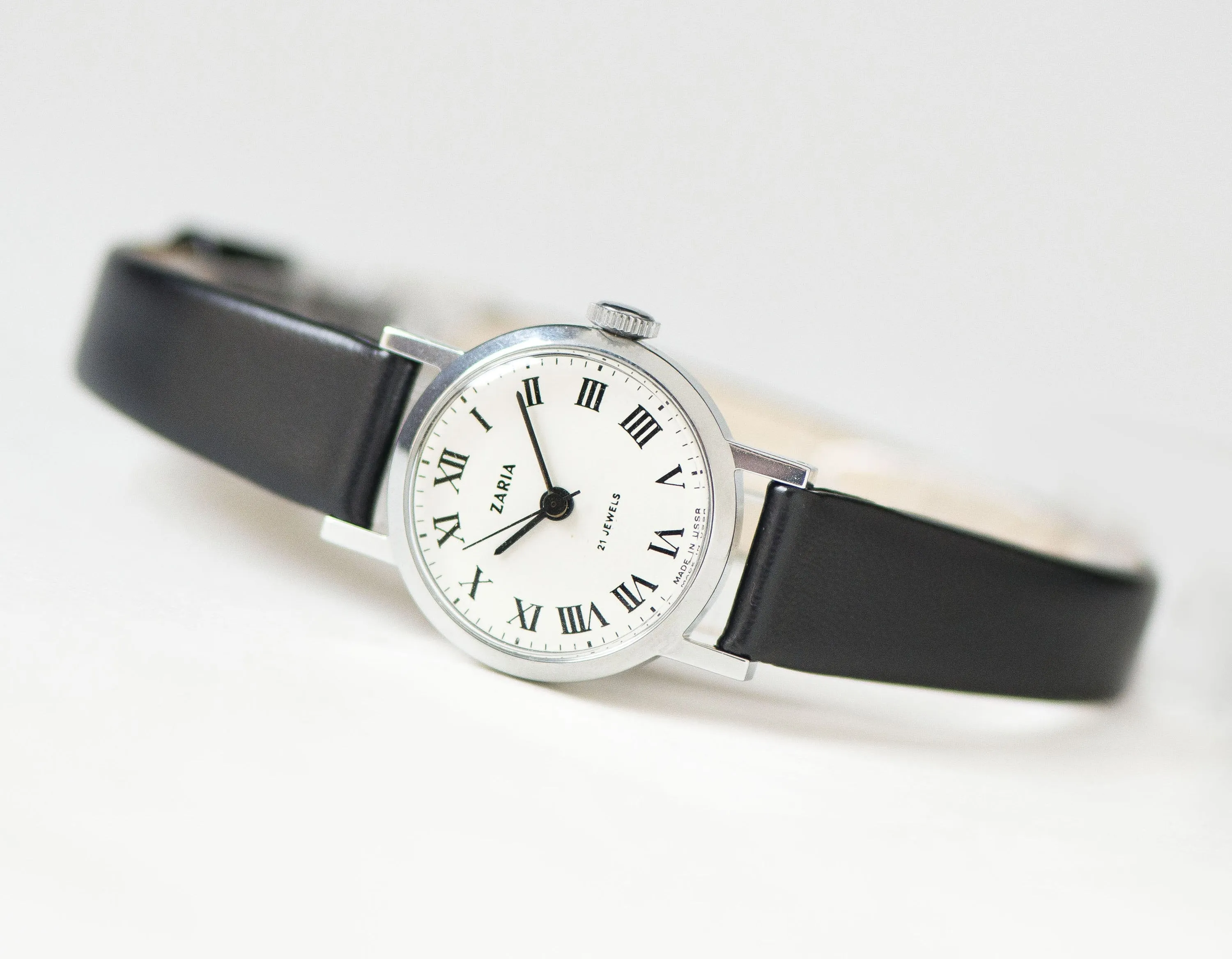 Unused women watch small Roman numerals Dawn, vintage classic lady watch silver shade, gift preppy lady watch NOS, new premium leather strap