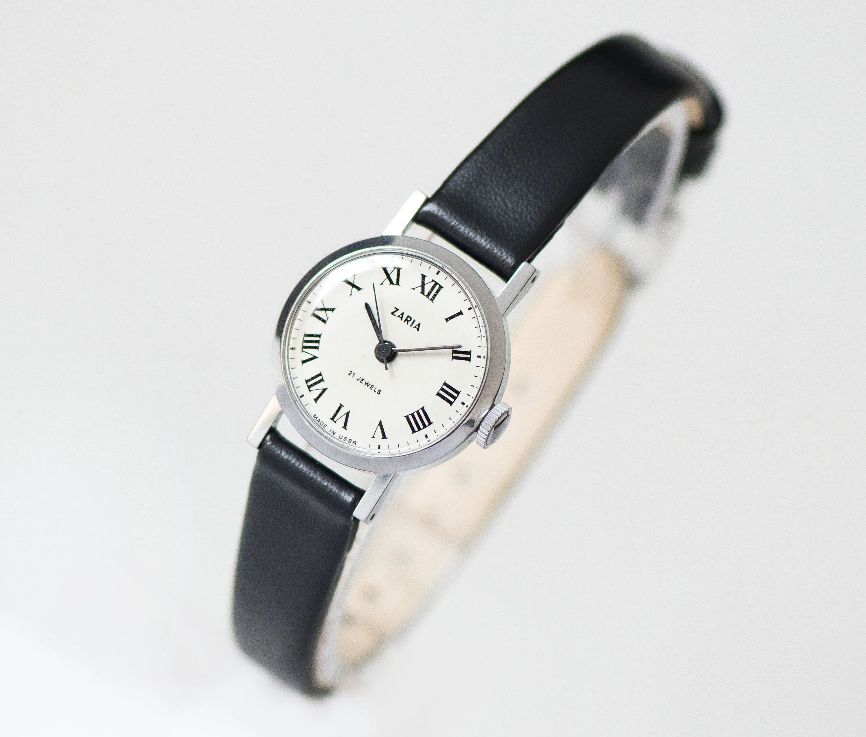 Unused women watch small Roman numerals Dawn, vintage classic lady watch silver shade, gift preppy lady watch NOS, new premium leather strap