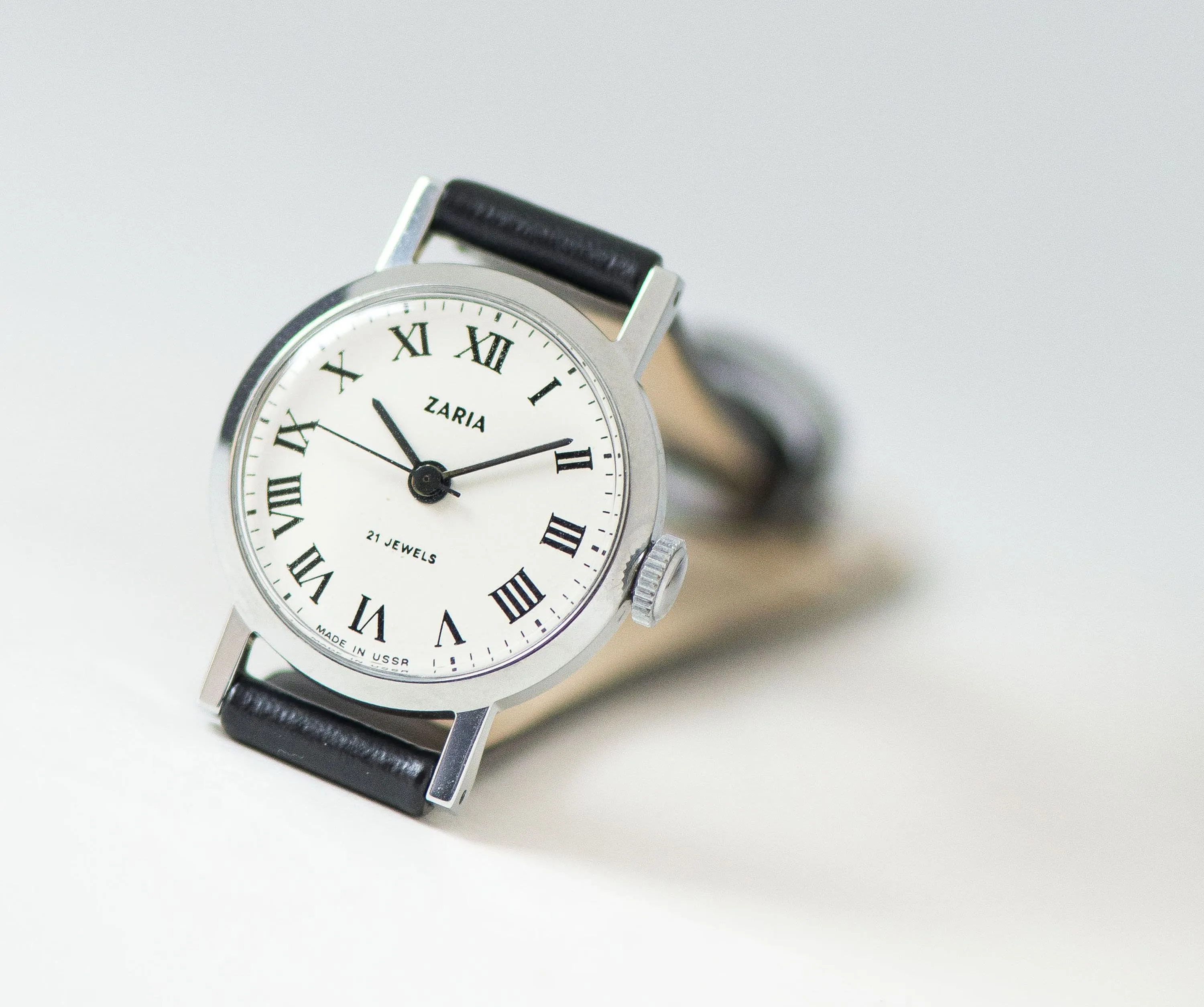 Unused women watch small Roman numerals Dawn, vintage classic lady watch silver shade, gift preppy lady watch NOS, new premium leather strap