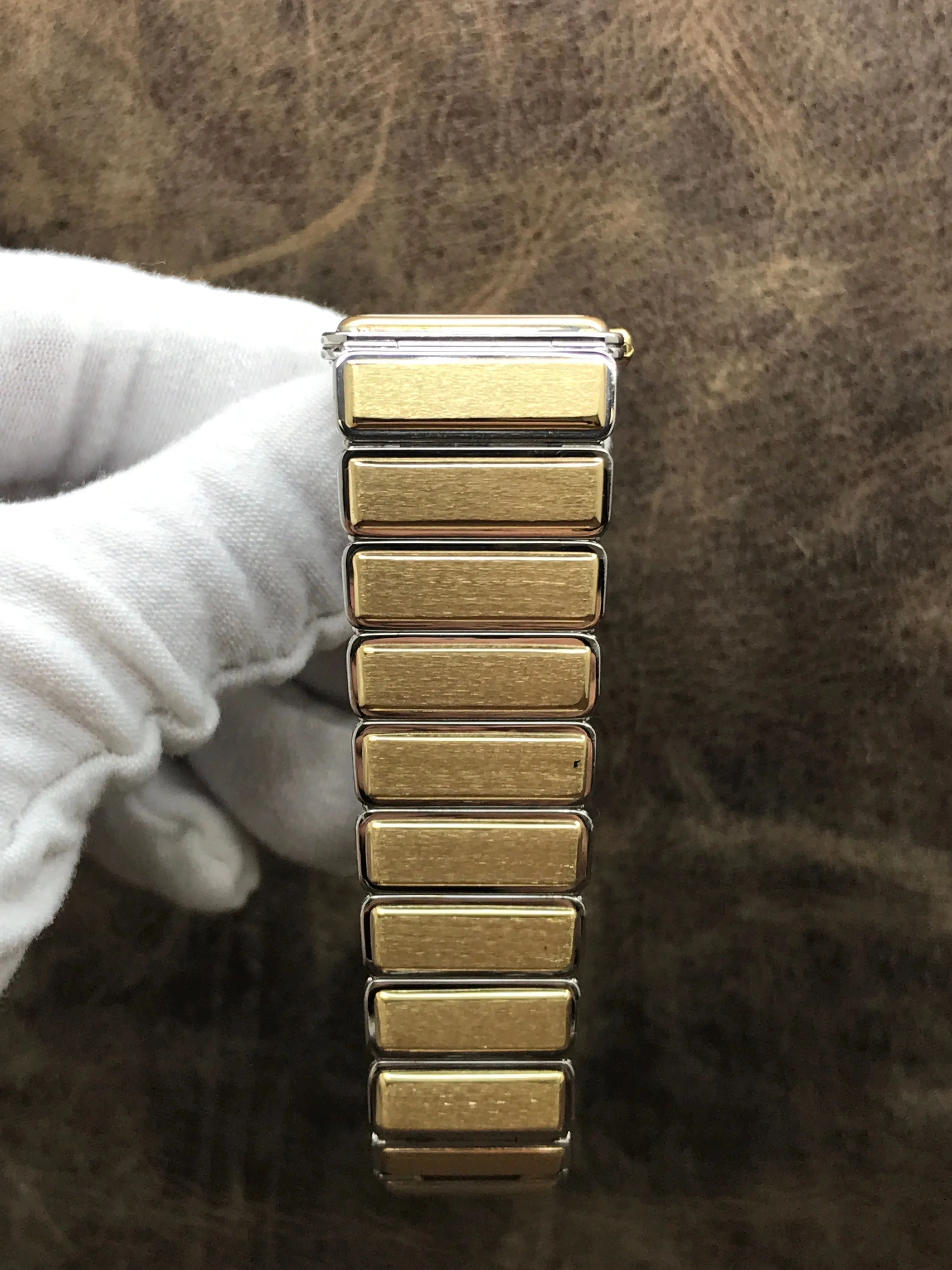 Vacheron Constantin Harmony 61002 Gold Dial Quartz Women's Watch