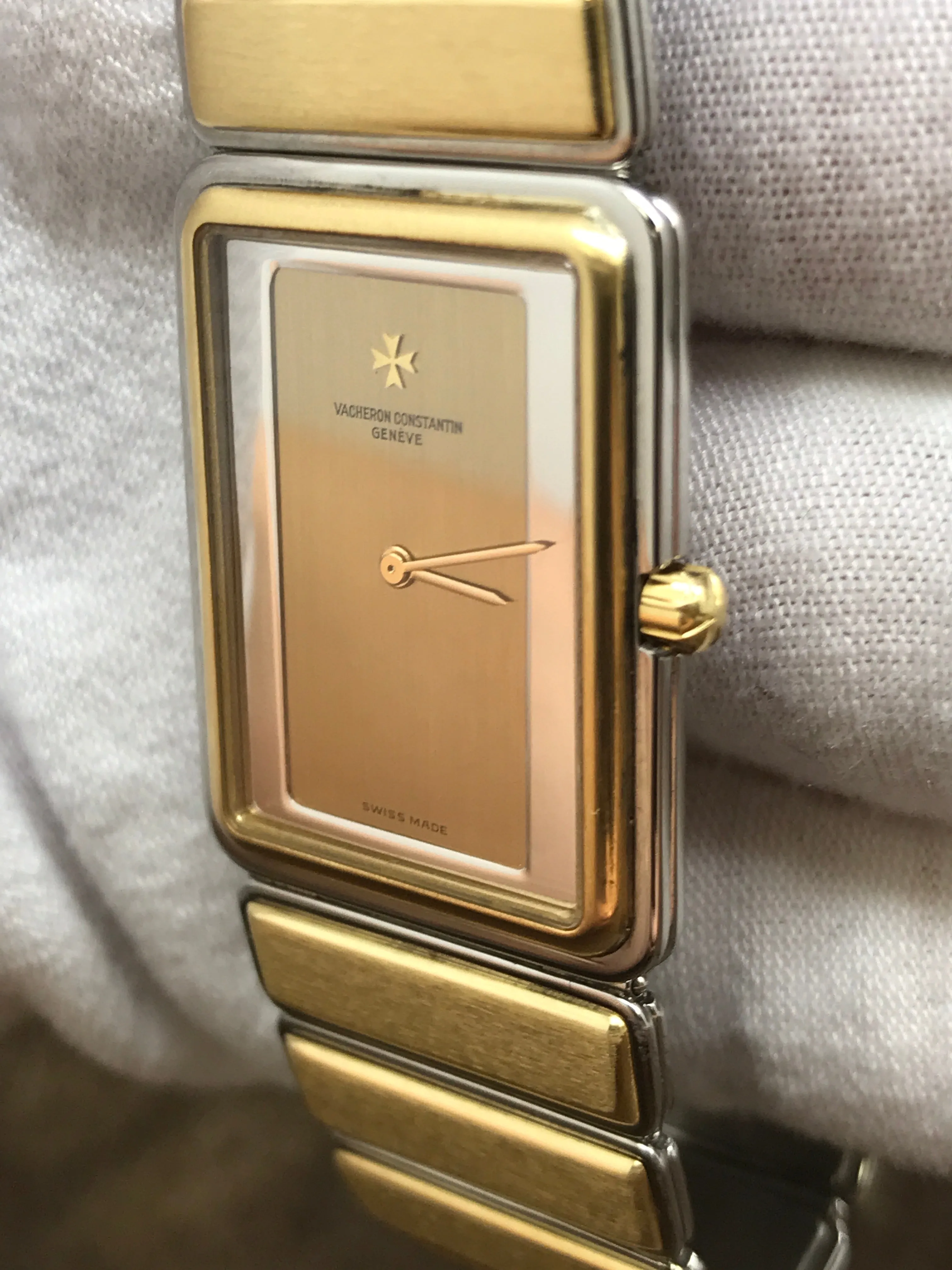 Vacheron Constantin Harmony 61002 Gold Dial Quartz Women's Watch